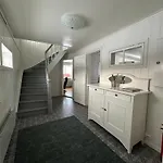 Marisletta Farm - House By The Sea