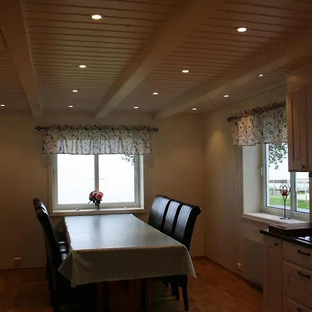 Marisletta Farm - House By The Sea 트롬쇠